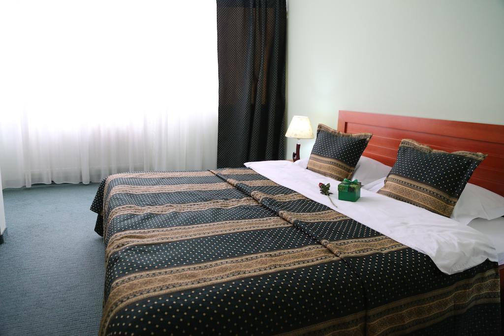Hotel Apollonia Πρίστινα Δωμάτιο φωτογραφία